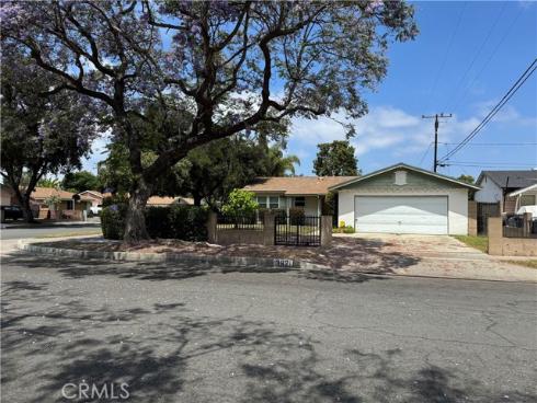 3621 W Crystal Ln. , Santa Ana, CA