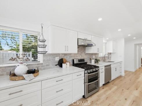 1509 W Santa Clara , Santa Ana, CA