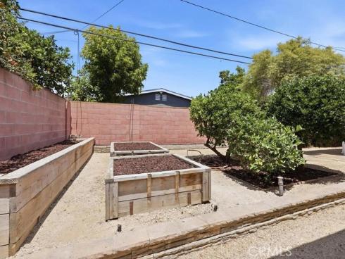1509 W Santa Clara , Santa Ana, CA
