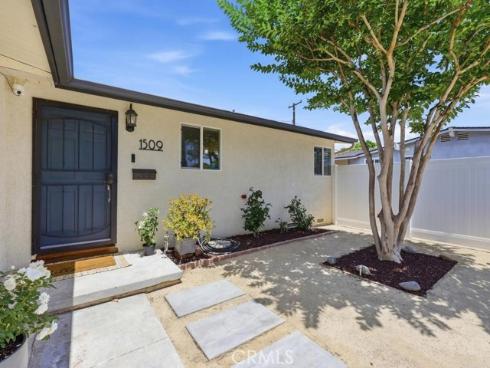 1509 W Santa Clara , Santa Ana, CA