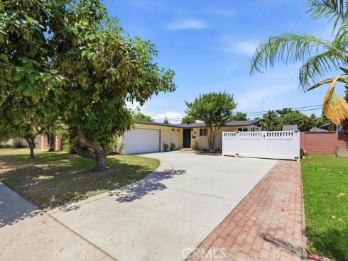 1509 W Santa Clara , Santa Ana, CA