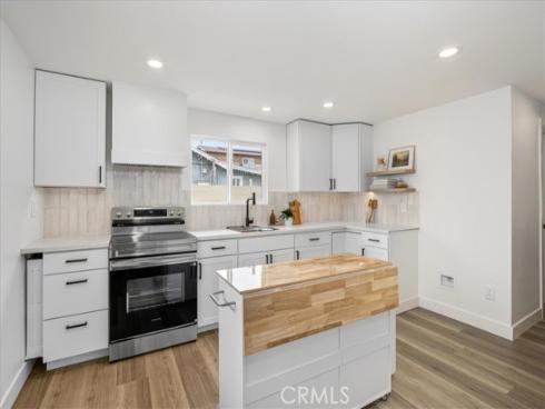 2422 W Pomona Street, Santa Ana, CA
