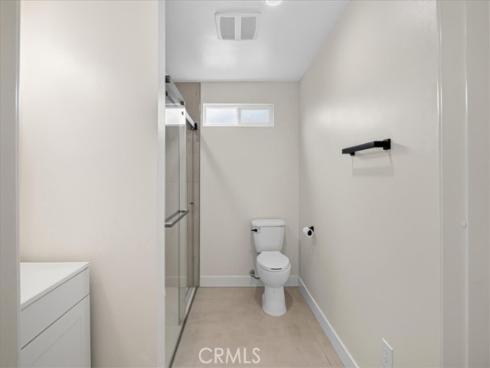 2422 W Pomona Street, Santa Ana, CA