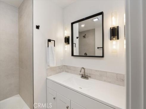 2422 W Pomona Street, Santa Ana, CA