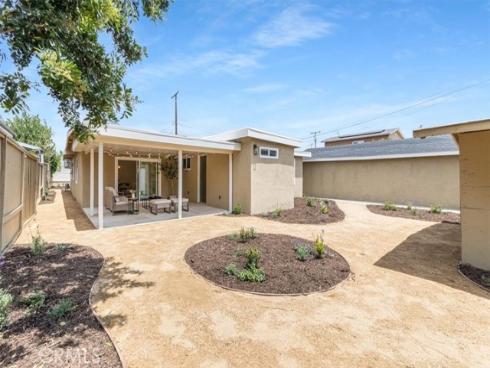 2422 W Pomona Street, Santa Ana, CA