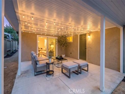 2422 W Pomona Street, Santa Ana, CA