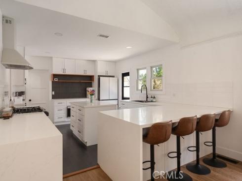 2009 Greenleaf Street, Santa Ana, CA