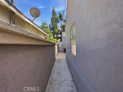 1055 W Pine , Santa Ana, CA