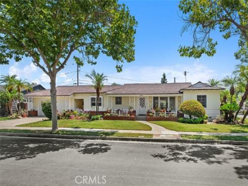 1901 N Greenbrier   Street, Santa Ana, CA