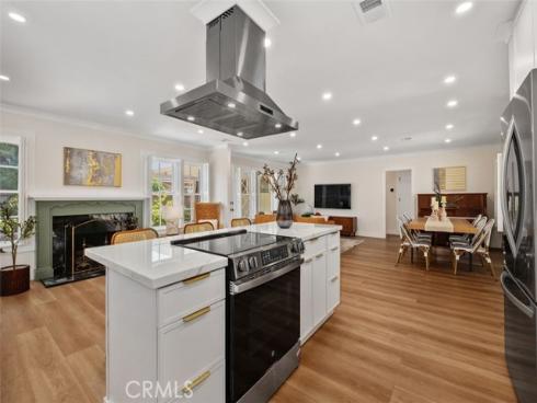 1901 N Greenbrier   Street, Santa Ana, CA