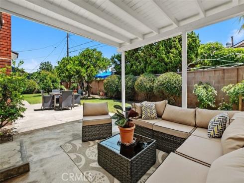 1901 N Greenbrier   Street, Santa Ana, CA