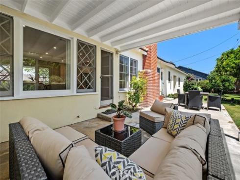 1901 N Greenbrier   Street, Santa Ana, CA