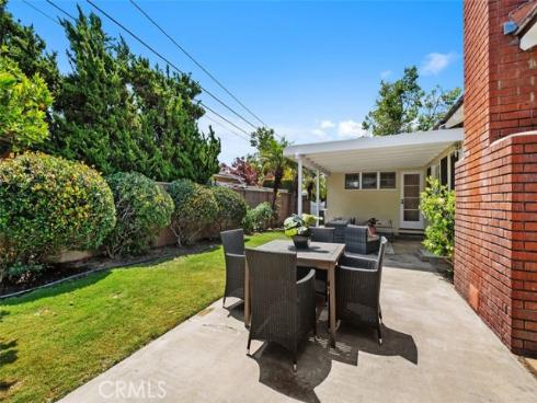 1901 N Greenbrier   Street, Santa Ana, CA