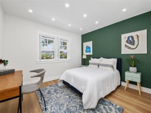 1901 N Greenbrier   Street, Santa Ana, CA