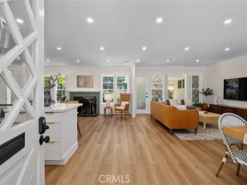 1901 N Greenbrier   Street, Santa Ana, CA