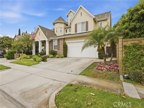 3435 S Saddleback Court, Santa Ana, CA