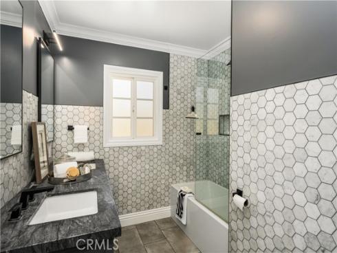 1147 W 10th , Santa Ana, CA
