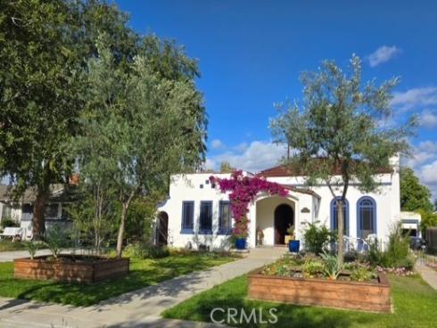 2421 Oakmont
