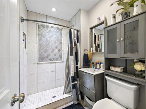 813 E Chestnut , Santa Ana, CA