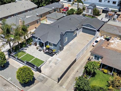 813 E Chestnut , Santa Ana, CA