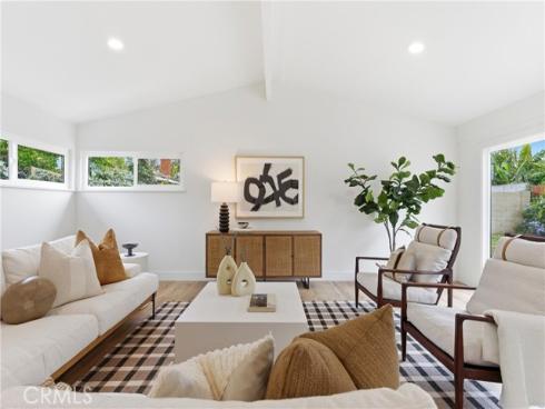 1433 W Saint Andrew , Santa Ana, CA