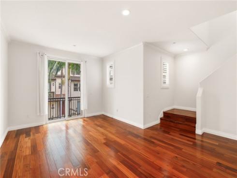 2925 W Edinger   Avenue, Santa Ana, CA