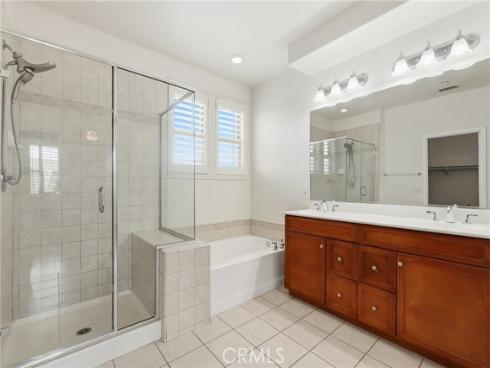 2925 W Edinger   Avenue, Santa Ana, CA