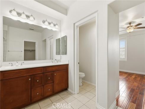 2925 W Edinger   Avenue, Santa Ana, CA
