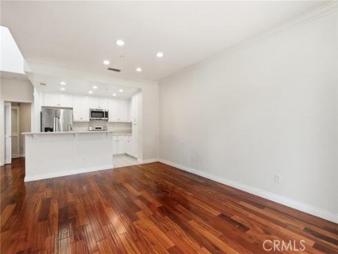 2925 W Edinger   Avenue, Santa Ana, CA