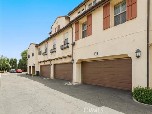2925 W Edinger   Avenue, Santa Ana, CA