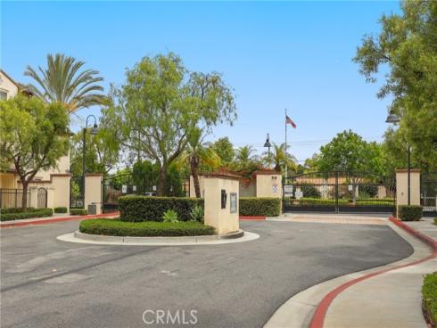 2925 W Edinger   Avenue, Santa Ana, CA