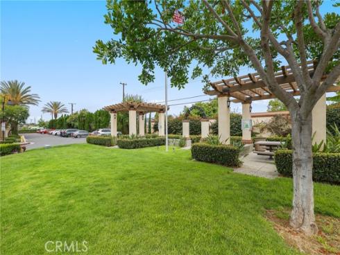 2925 W Edinger   Avenue, Santa Ana, CA