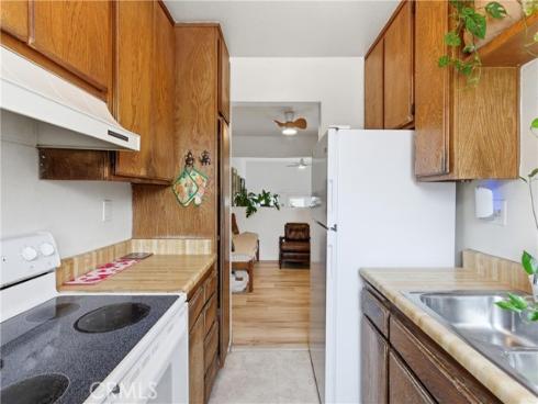 627 N Bristol 32 , Santa Ana, CA