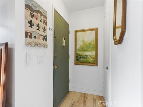 627 N Bristol 32 , Santa Ana, CA