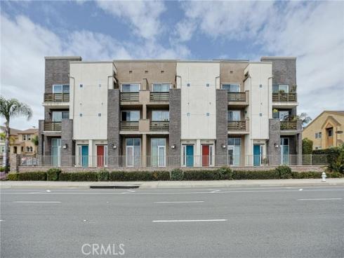 1300 N Harbor   Boulevard, Santa Ana, CA