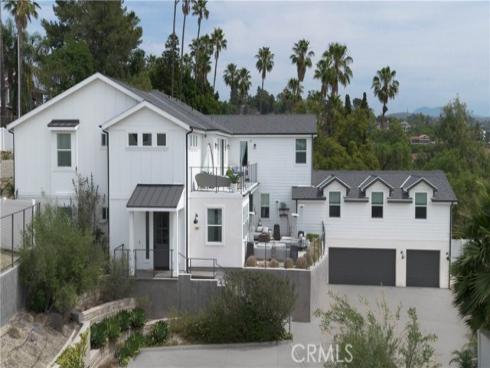 18806 Winnwood , Santa Ana, CA