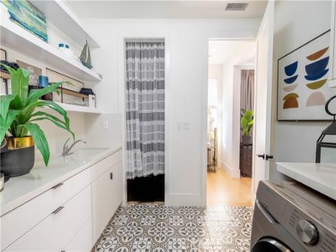 18806 Winnwood , Santa Ana, CA