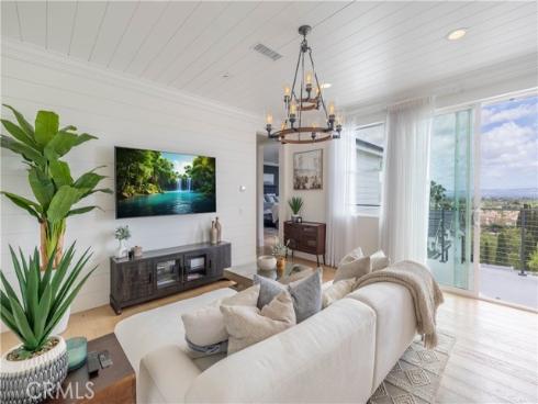 18806 Winnwood , Santa Ana, CA