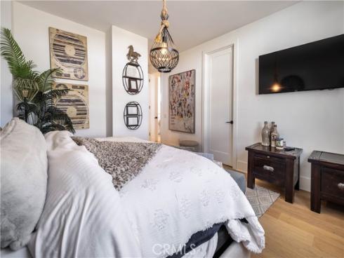 18806 Winnwood , Santa Ana, CA