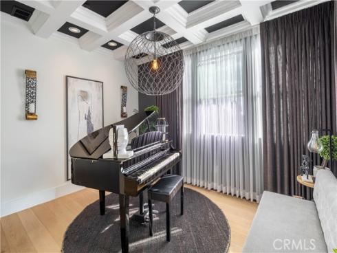 18806 Winnwood , Santa Ana, CA