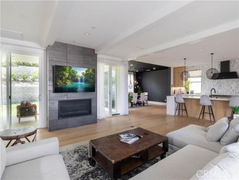 18806 Winnwood , Santa Ana, CA