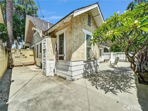 839 French Street, Santa Ana, CA