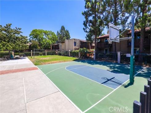 1030 W Macarthur 95 Boulevard, Santa Ana, CA