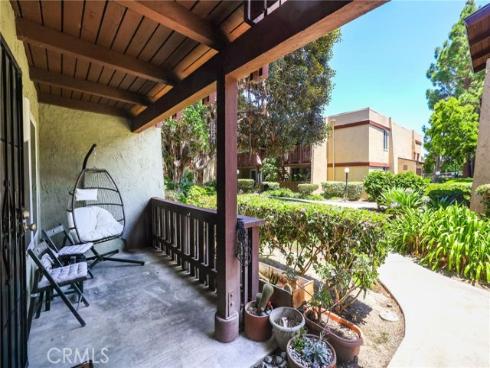 1030 W Macarthur 95 Boulevard, Santa Ana, CA