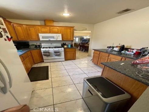 326 E Bishop  , Santa Ana, CA