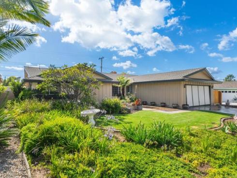 2646 Larchmont Avenue, Santa Ana, CA