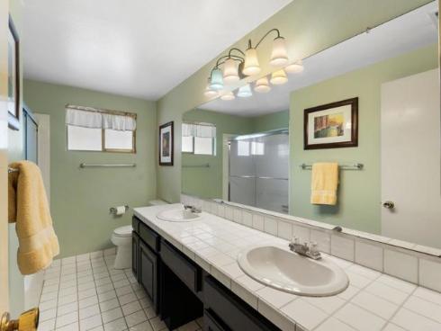 2646 Larchmont Avenue, Santa Ana, CA