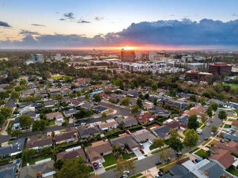 2646 Larchmont Avenue, Santa Ana, CA