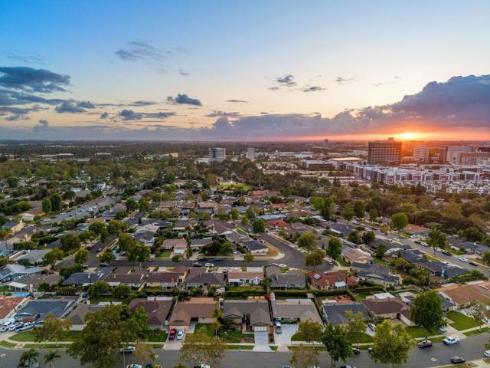 2646 Larchmont Avenue, Santa Ana, CA