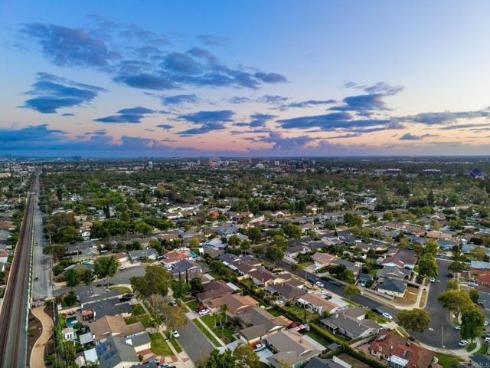 2646 Larchmont Avenue, Santa Ana, CA